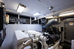 Princess Viking Sport Crusier 65 - Small Change - Engine Room