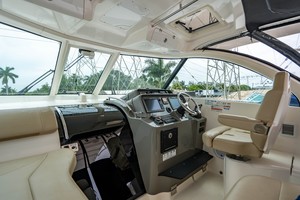 Pursuit 38 - Agua 0 - Flybridge