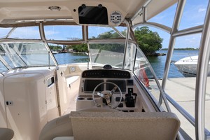 Grady-White 30 Sea Number - Helm Seating