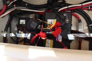 Grady-White 30 Sea Number - Engines