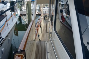 Marlow 53 - Side Deck