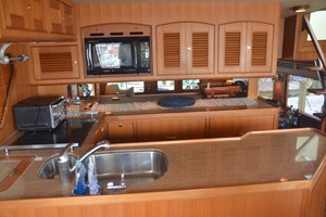 Marlow 53 - Galley