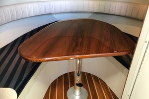Pursuit 28 - Wired Up - Dinette