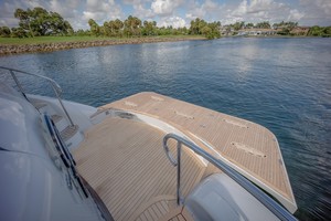 Lazzara 106 - Passion - Swim Platform