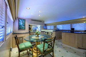 Hatteras 70 - Gypsy Rose - Dining