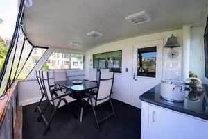 Hatteras 70 - Gypsy Rose - Aft Deck