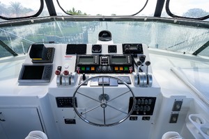 Hatteras 70 - Gypsy Rose - Flybridge