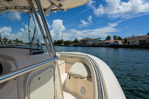 Grady-White 30 - Bow