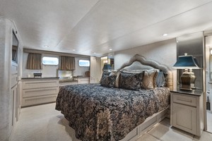 Broward 102 - Andiamo- Master Stateroom