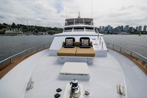Broward 102 - Andiamo - Bow
