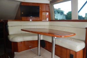 Riviera 42 - No Worries Mate II - Dinette