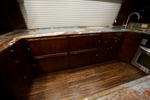 Ocean 73 - Sandra C - Galley