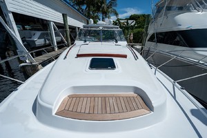 Chris-Craft 43 - Miss Mattie - Bow