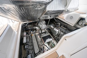 Chris-Craft 43 - Miss Mattie - Engine Room