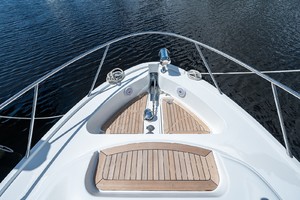 Chris-Craft 43 - Miss Mattie - Bow