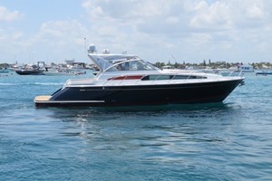 Chris-Craft 43 - Miss Mattie - Exterior