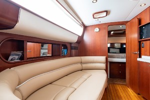 Chris-Craft 43 - Miss Mattie -Salon