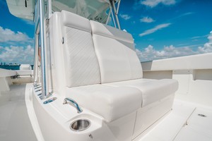SeaVee 39 - Bow Seating
