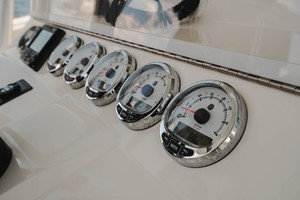SeaVee 39 - Helm