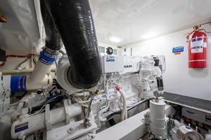 Viking 44 - Darlin Marlin - Engine Room