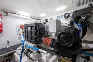 Viking 44 - Darlin Marlin - Engine Room
