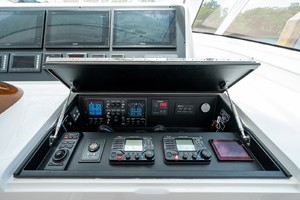 Viking 44 - Darlin Marlin - Helm
