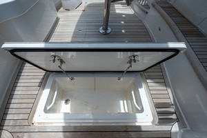 Viking 44 - Darlin Marlin - Cockpit