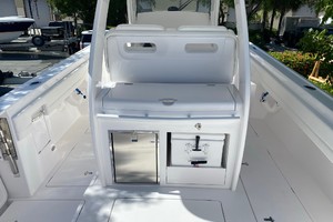 Intrepid 34 - Helm
