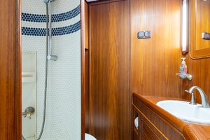 Jongert 78 - Fat Sheila - shower