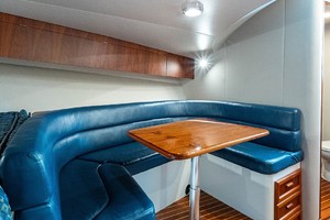 Liberty 42 - Renewal - Dinette