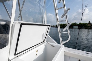Liberty 42 - Renewal - cockpit