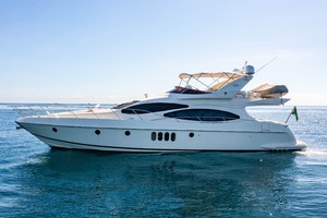 Azimut 68 - Forever - Exterior Profile