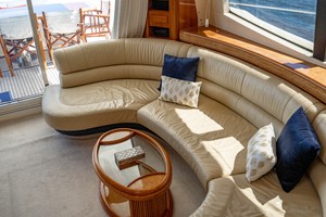 Azimut 68 - Forever - Salon