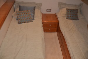 Bertram 51 Reel Friends-guest cabin