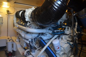 Bertram 51 Reel Friends-engine room