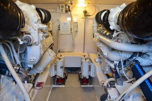 Bertram 51 Reel Friends-engine room