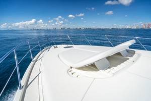 Azimut 68 - Forever - Bow