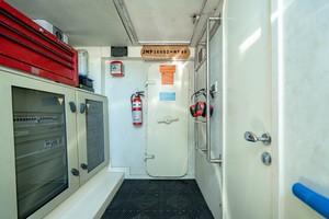 Azimut 68 - Forever - Engine Room