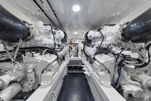 Viking 68 - Whirlwind - Engine Room