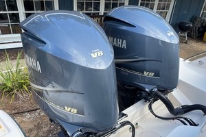 Grady White 32 - Ardea - Engines