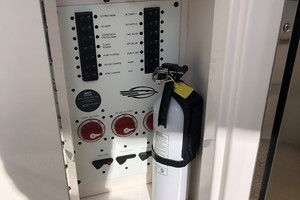 Chaparral 31- C-Scape - Control Panel