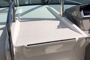 Chaparral 31- C-Scape - Cockpit
