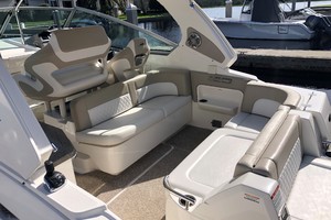 Chaparral 31- C-Scape - Cockpit