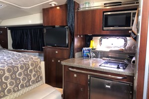 Chaparral 31- C-Scape - Cabin