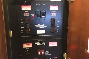 Chaparral 31- C-Scape - Control Panel