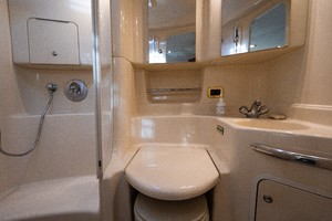 Sea Ray 40 - X Days - Head