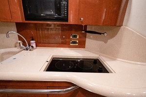 Sea Ray 40 - X Days - Galley