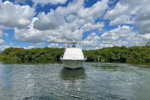 40 Cabo - Manana - Bow Profile
