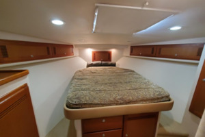 40 Cabo - Manana - Master Stateroom