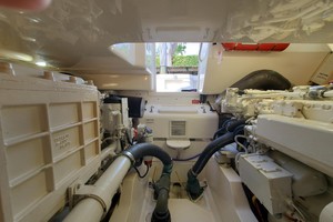 40 Cabo - Manana - Engine Room